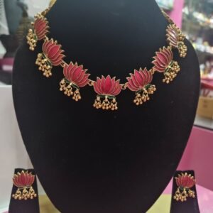 Red Lotus Temple Necklace Set
